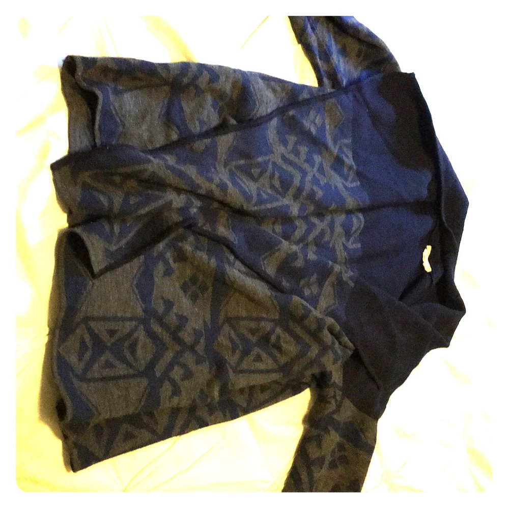 Beautiful fall/winter sweater